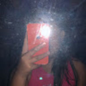 Meet your Posher, Valeria ramirez